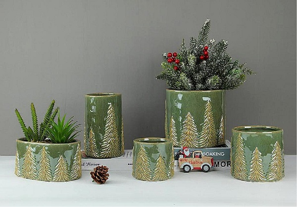 သတင်းခေါင်းစဉ်- ခရစ္စမတ်အလှဆင်ပစ္စည်းများကို နူးညံ့သိမ်မွေ့သောလေထုကို ဖန်တီးလိုပါသလား။ ဤကြွေထည်ဖောင်းကြွထင်းရှူးပန်းအိုးသည် သင့်စိတ်ကြိုက်အသစ်ဖြစ်မလား။