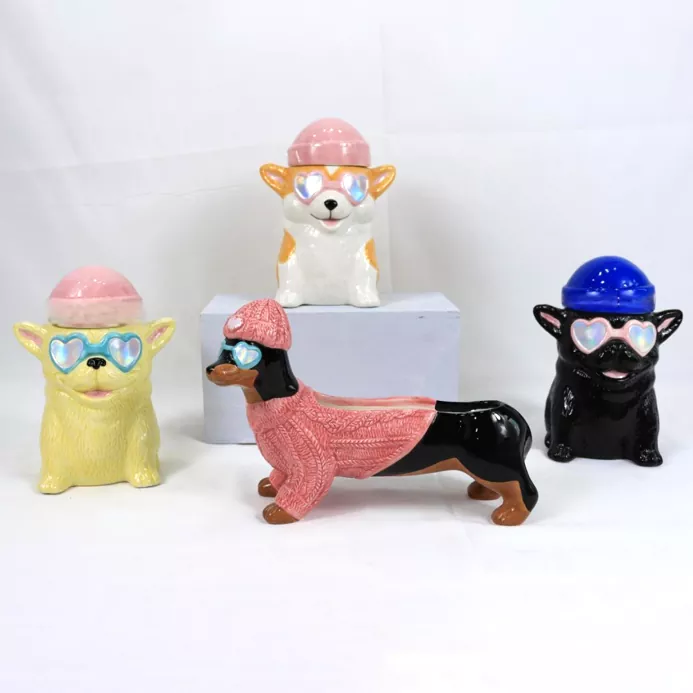 တိရိစ္ဆာန်ကြွေထည်ကိုင်ဆောင်သူ