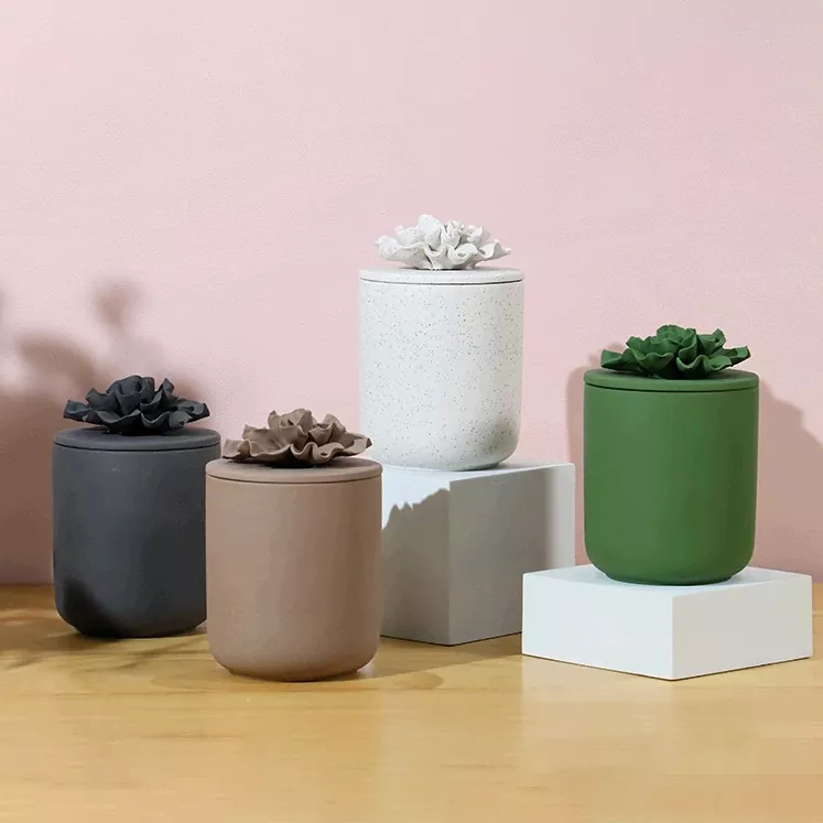 ကယ်ဆယ်ရေးပွင့်ချပ်ကြွေထည်ဖယောင်းတိုင်