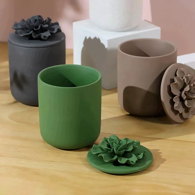 ကယ်ဆယ်ရေးပွင့်ချပ်ကြွေထည်ဖယောင်းတိုင်